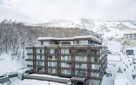 Aya Niseko Hotel 4*