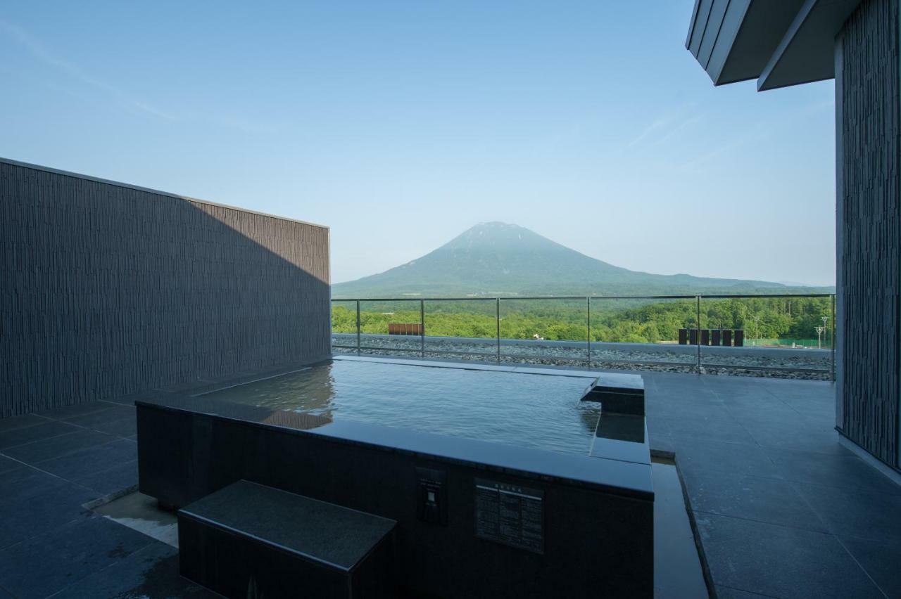 Aya Niseko Aparthotel Exterior photo